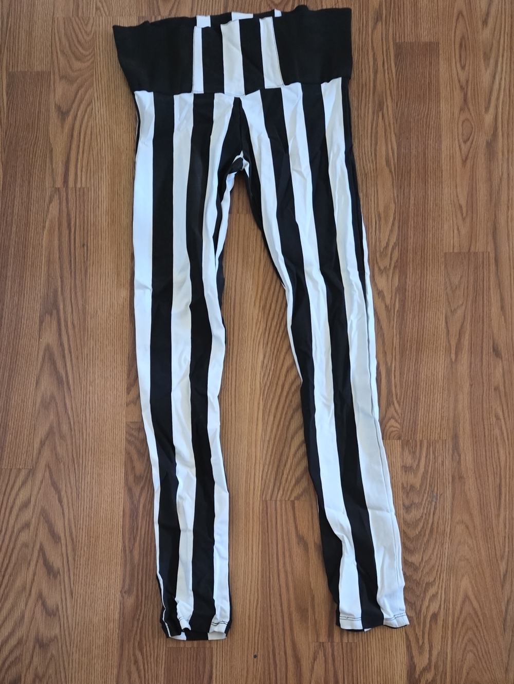 Black & White Striped Leggings